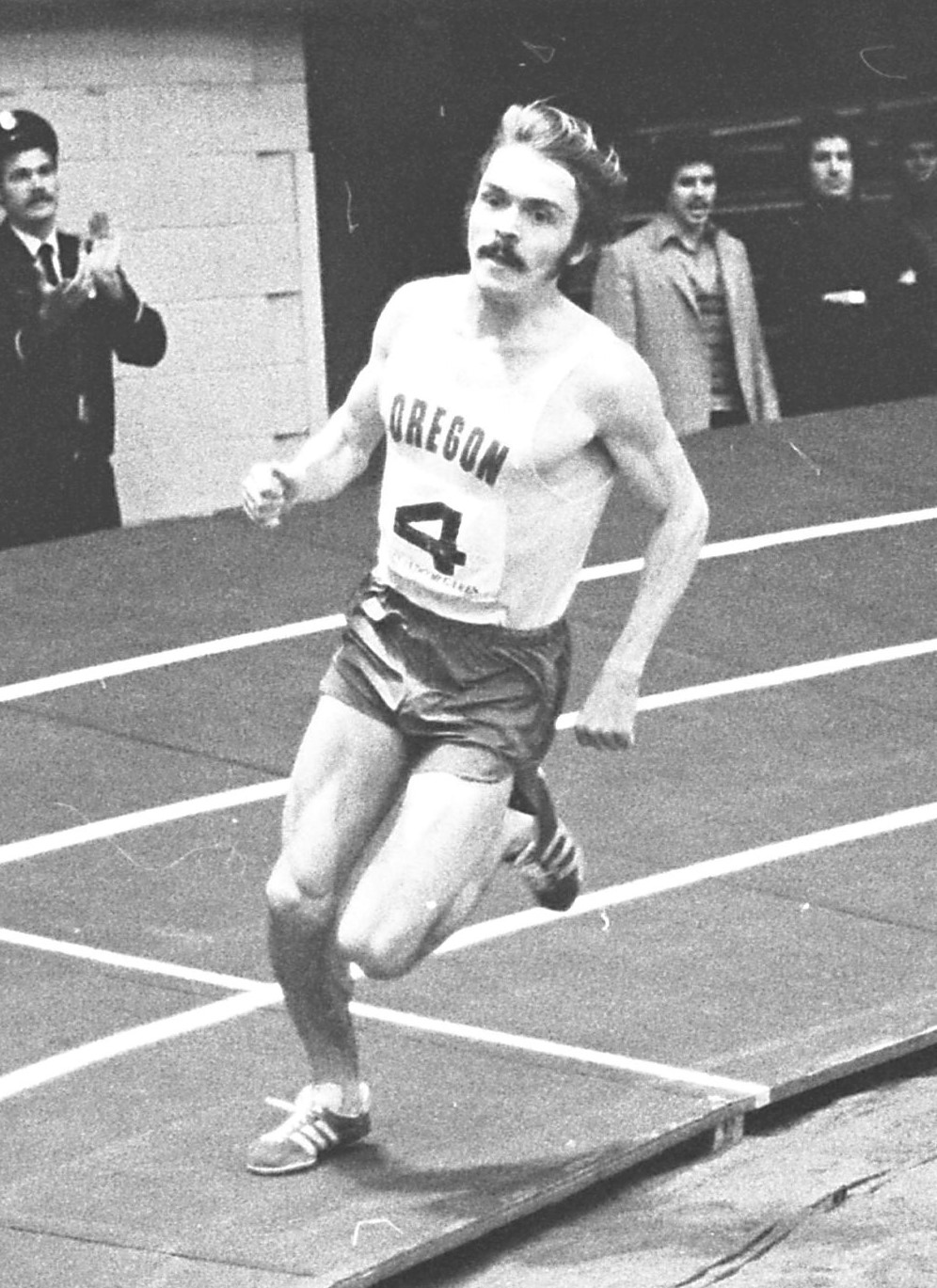 Steve Prefontaine winning the mile at the 1973 Times Indoor Games, pulling away on the final turn