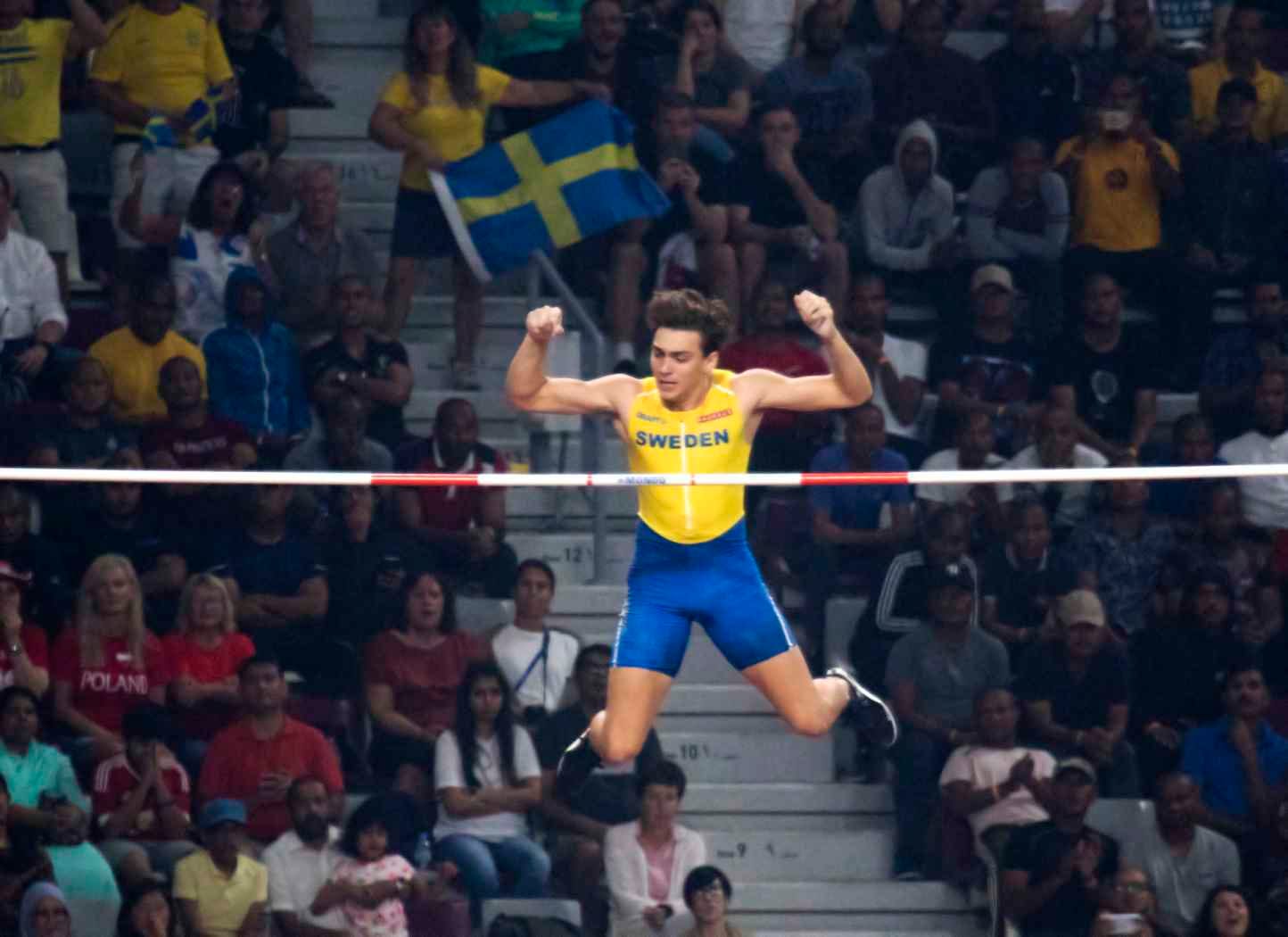 Mondo Duplantis vaulting in the Doha 2019 pole vault final