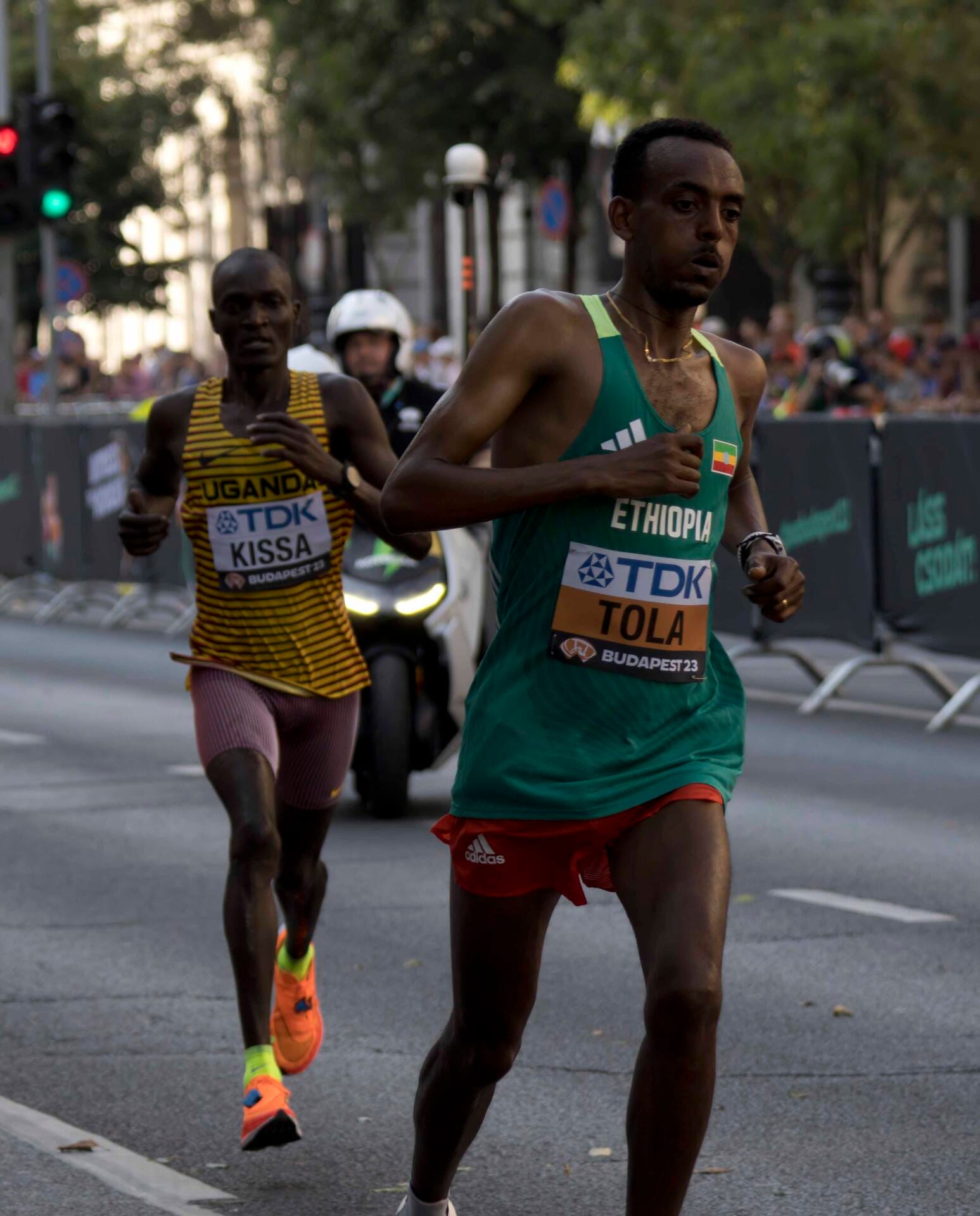 Tamirat Tola of Ethiopia racing the marathon at the 2023 World Championships in Budapest