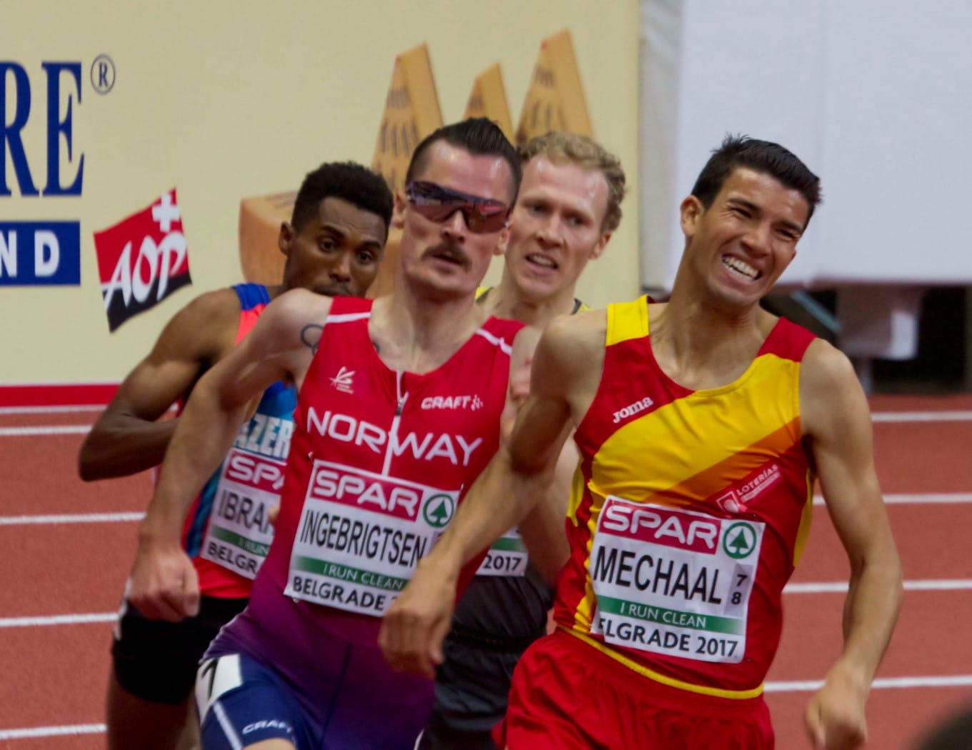 Adel Mechaal running the 3000 metres final at the 2017 European Indoor Championships in Belgrade